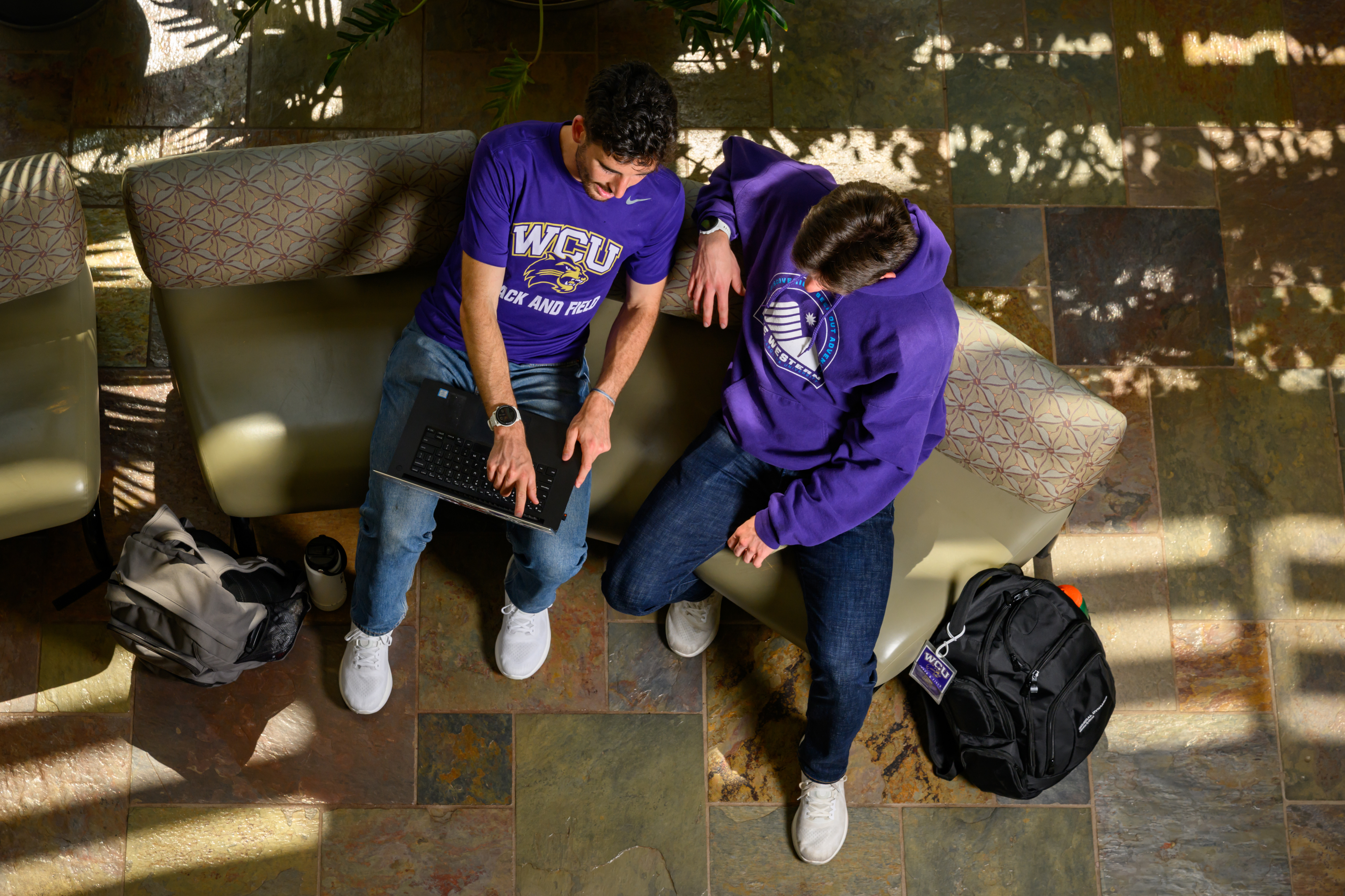 students work together