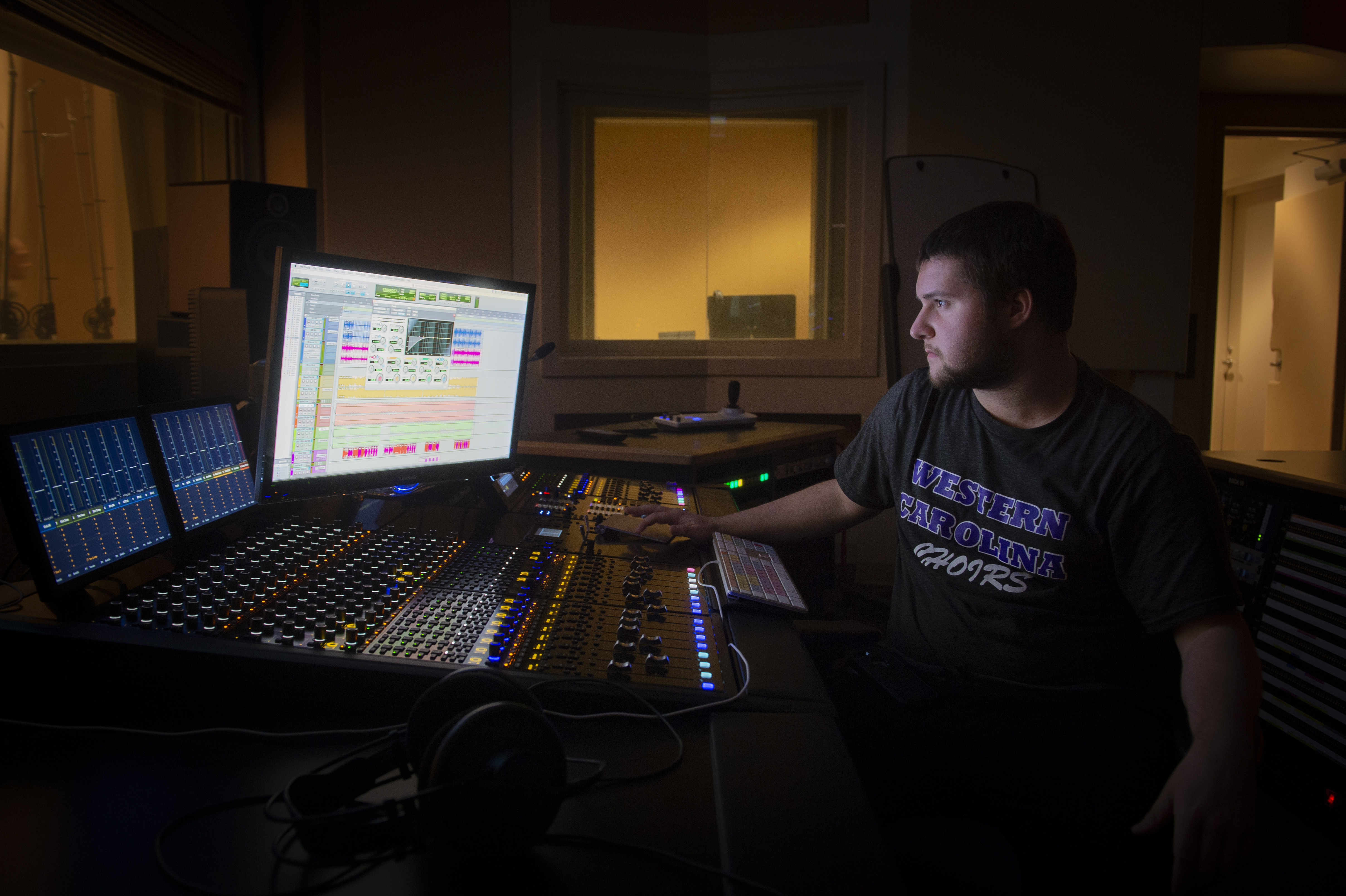 student in commercial music