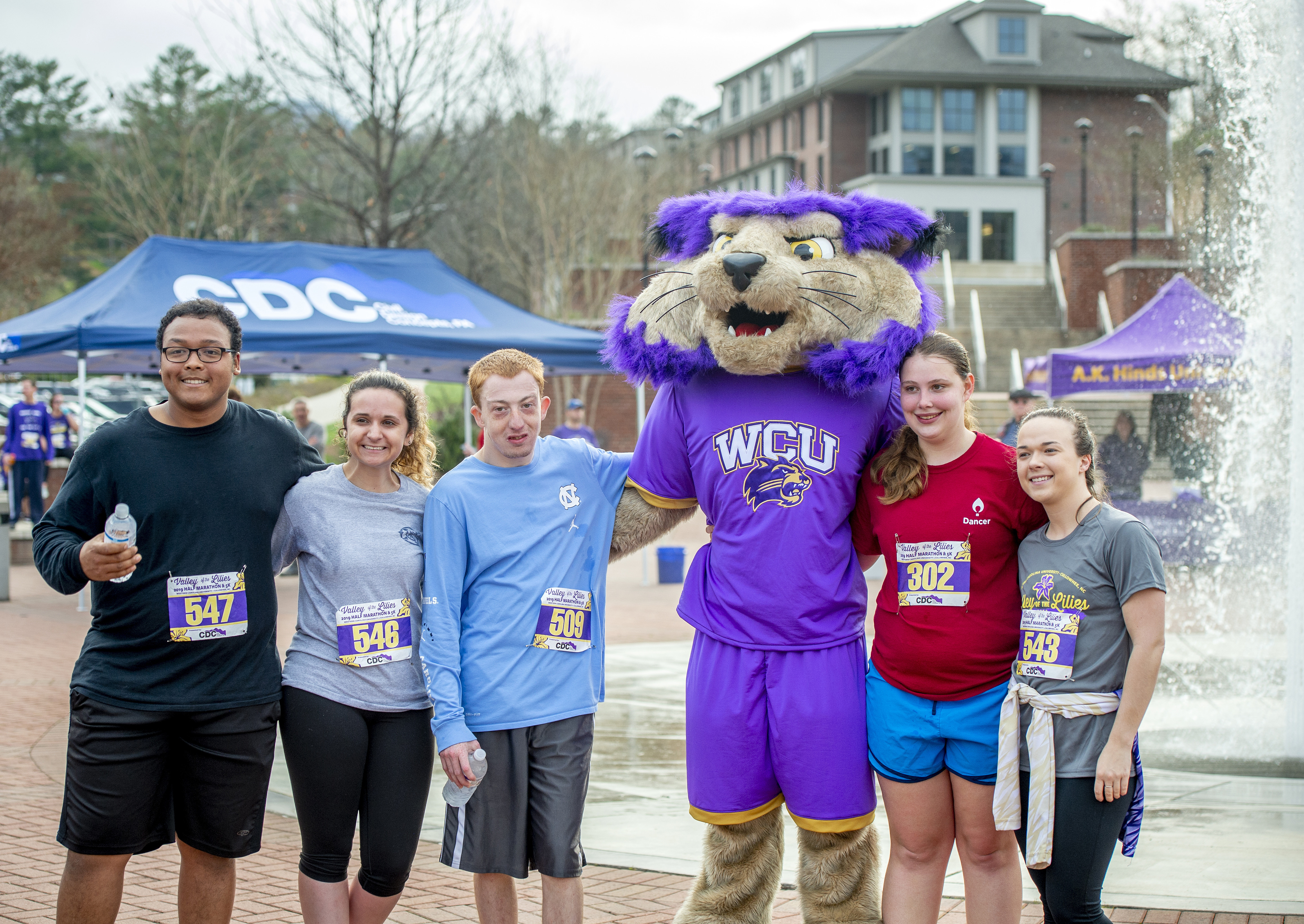 Students at a 5K on campus