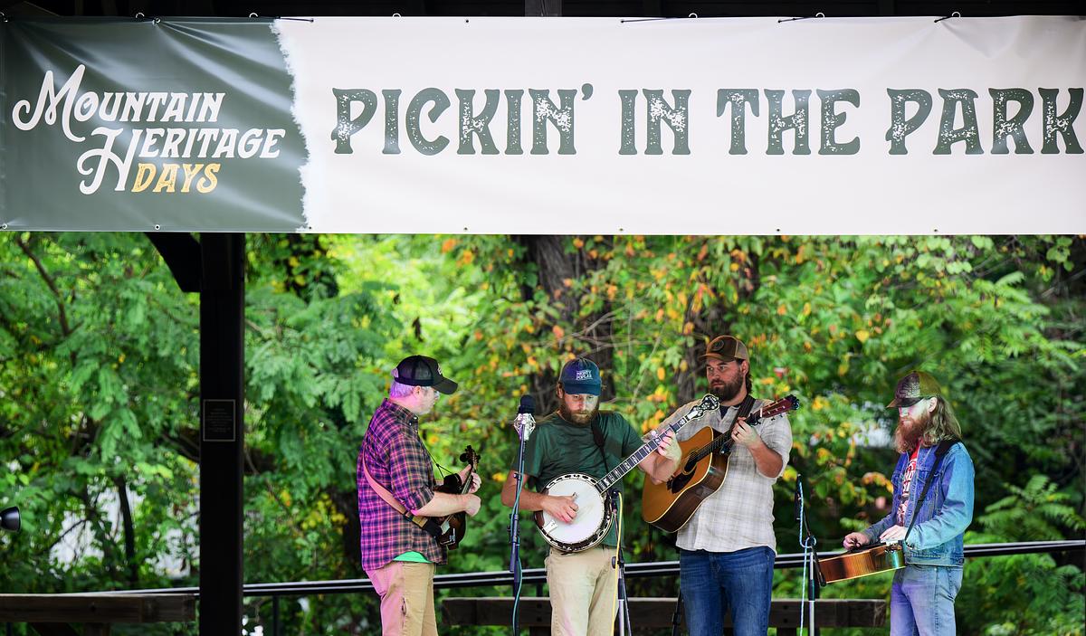 MHDs Pickin' In The Park