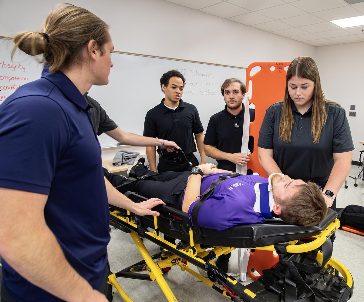 B.S. Emergency Medical Care at Ģ������ƵClass