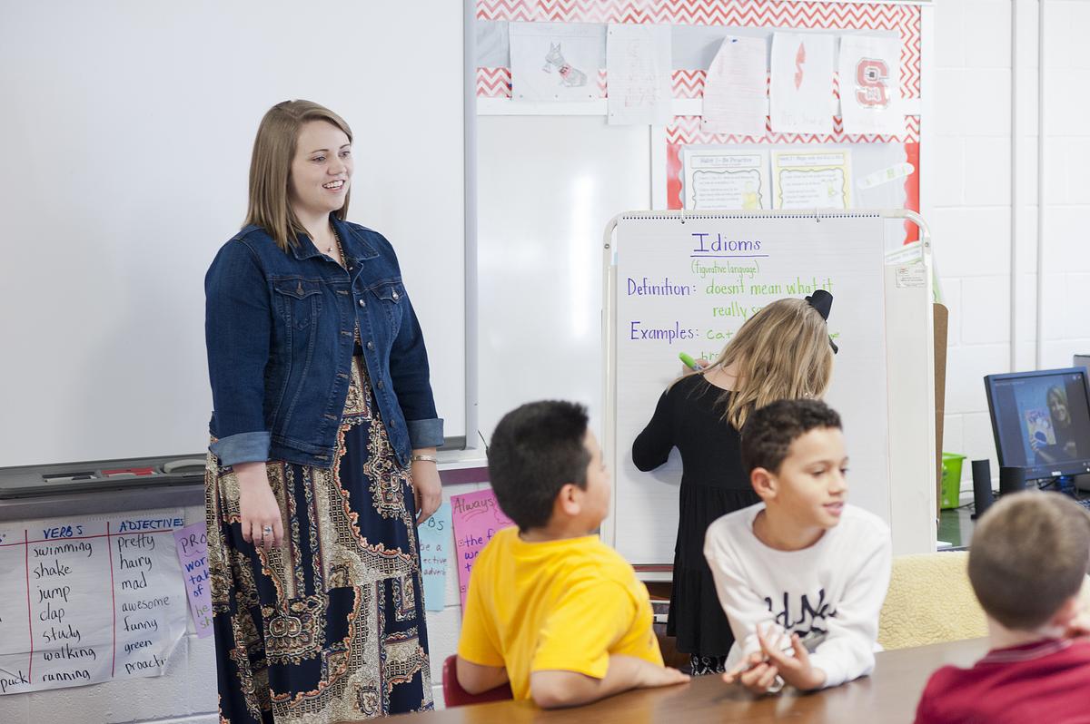 Professor lecturing in an English class
