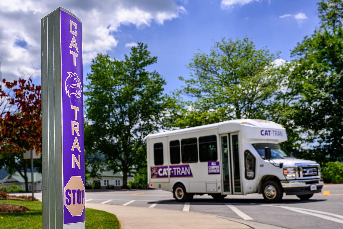 Photo of the Cat-Tran at a pickup location on campus
