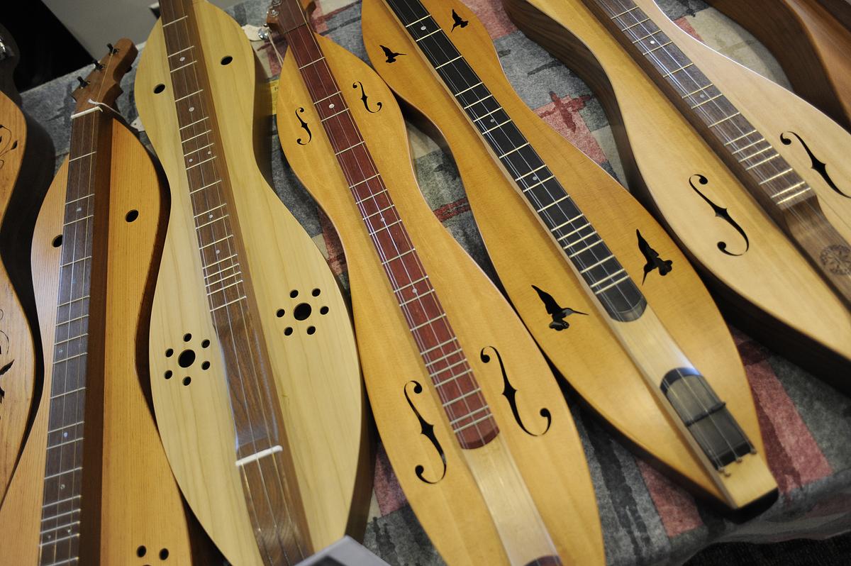 Dulcimer U
