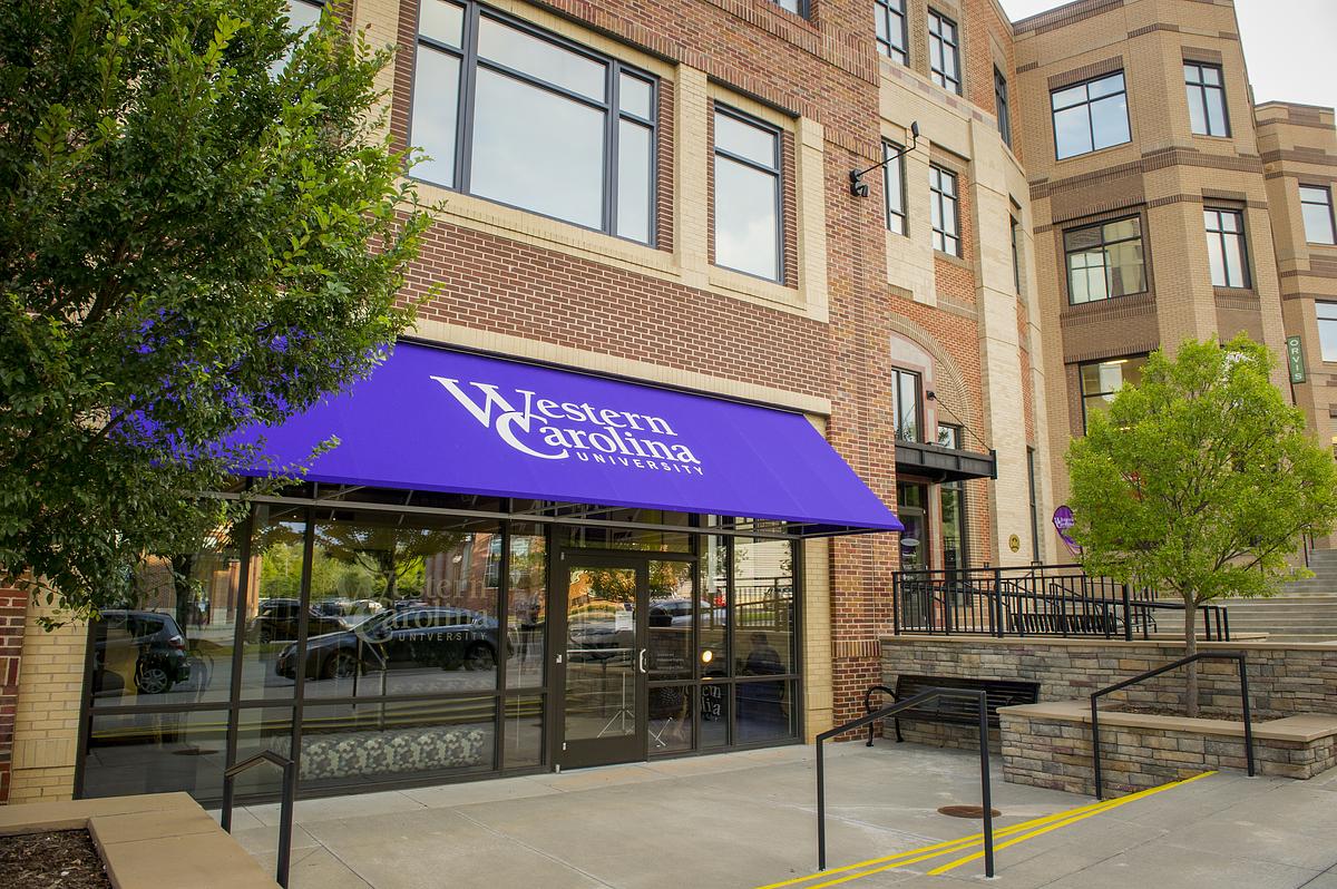 Outside photo of the entrance to WCU's Asheville instructional building